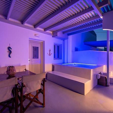 Aerenia Luxury Suites Karterados  Esterno foto